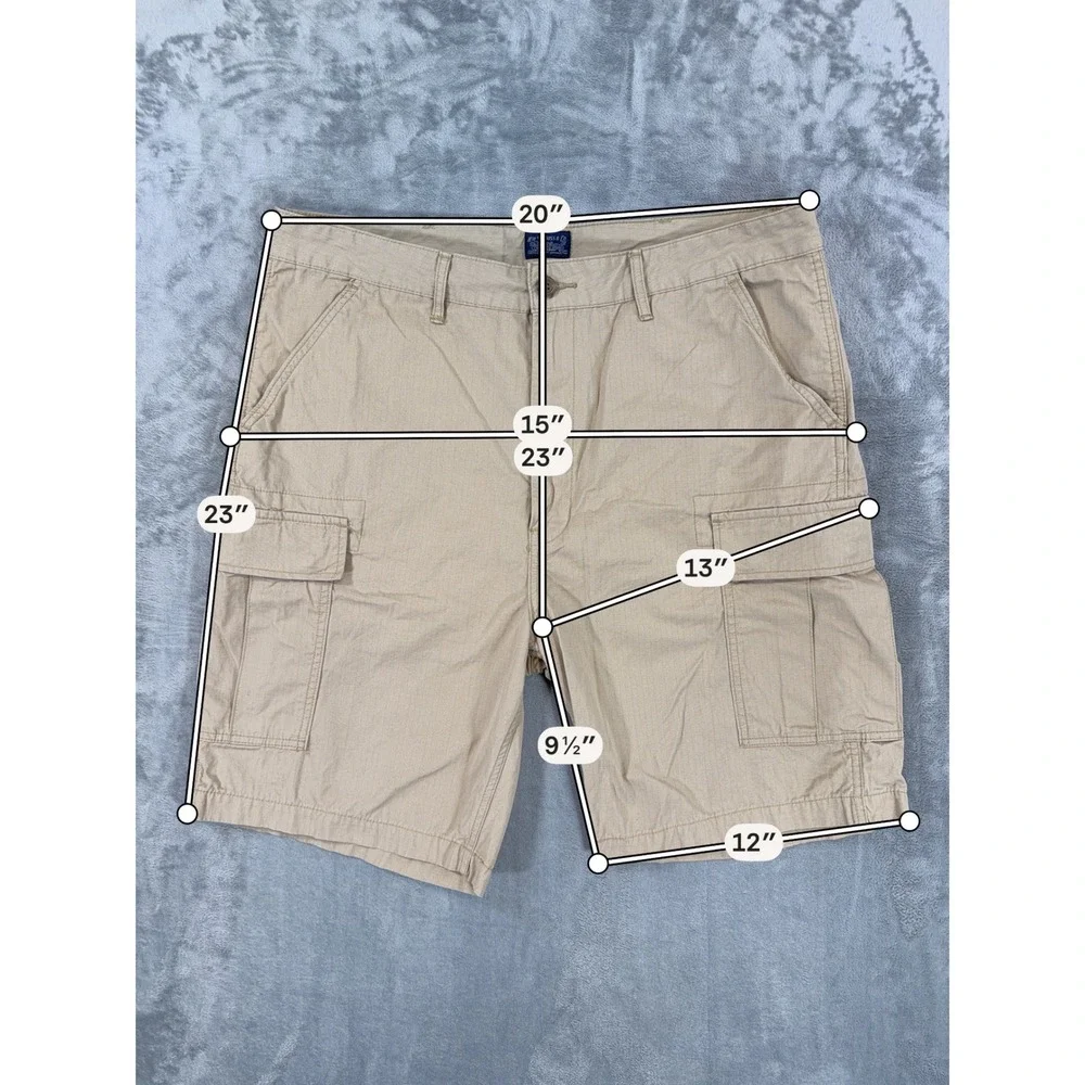 Levi's Ripstop Cargo Shorts Men's Size 40 Khaki Tan Cotton Outdoors Shorts